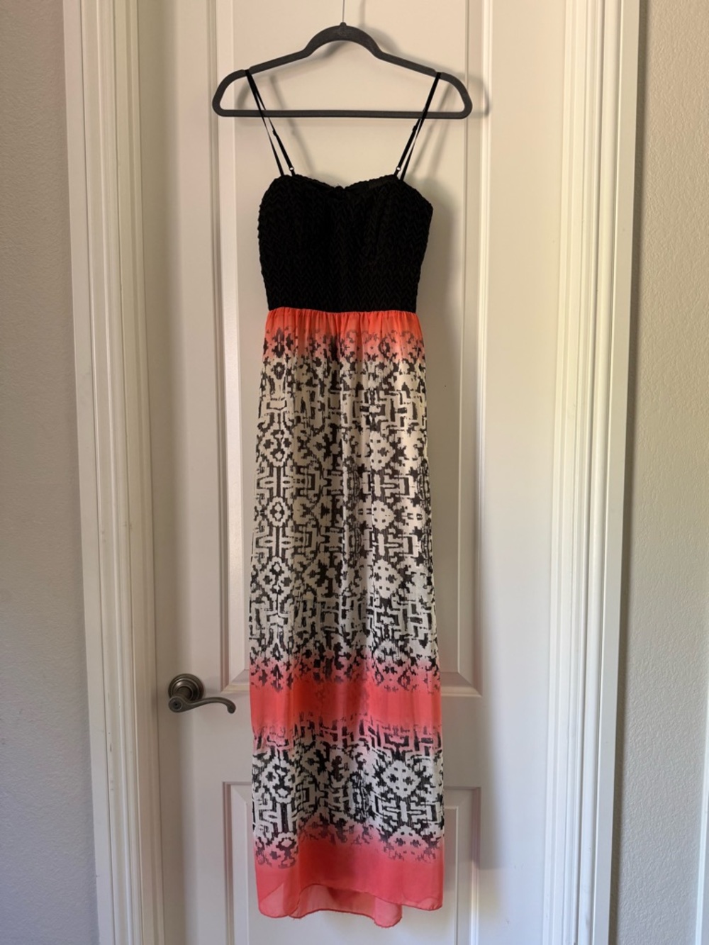 Women’s Black & Coral Patterned Maxi Dress